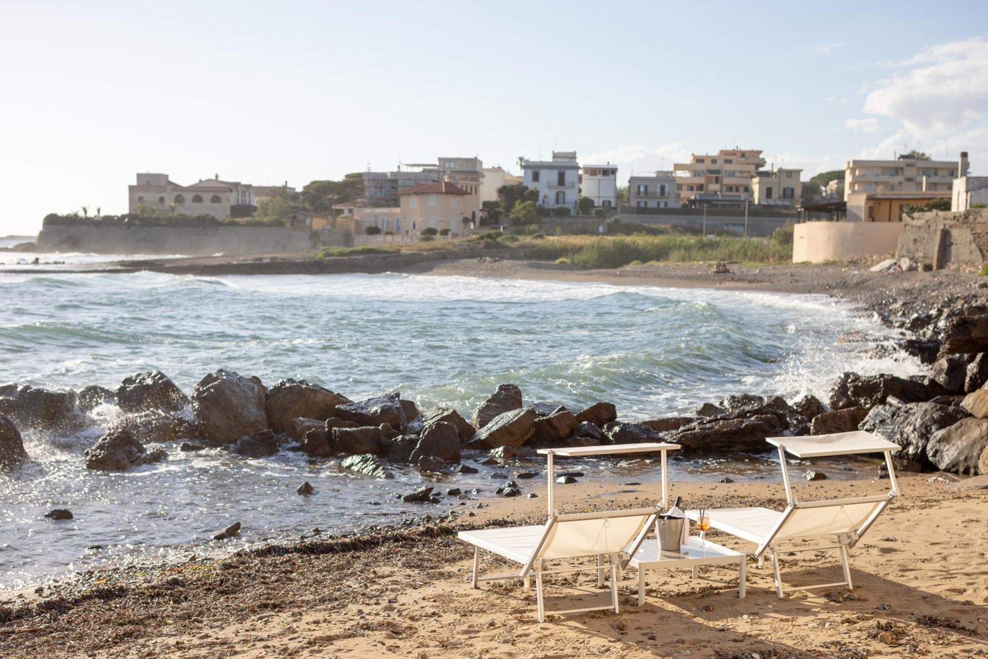 Le Suites Sul Mare Di Esterina Civitavecchia Eksteriør bilde